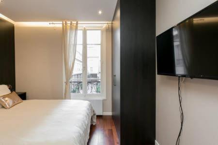 Ferienwohnung Modernized Studio - Meters From The Invalides Gardens Paris Exterior foto